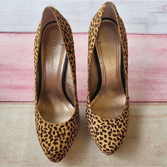 BCBG Generation Dalmation Haircalf Parade Stiletto Heel Pumps Women's size 8M - Picture 2 of 10
